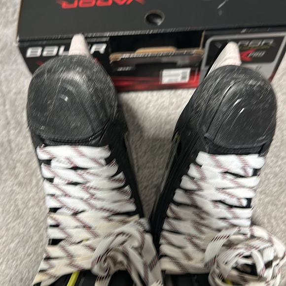 Bauer Vapor 2X Pro Junior Ice Hockey Skates - Picture 9 of 16